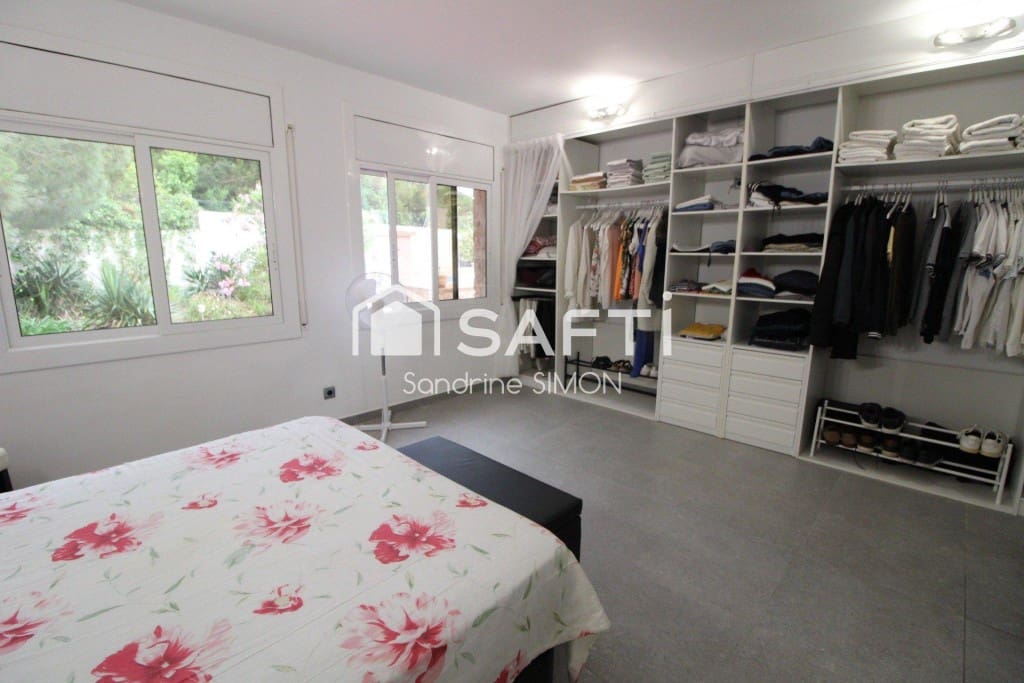6 chambre Villa/Maison à vendre à Lloret de Mar - 430 000 € (Ref: 9904256)