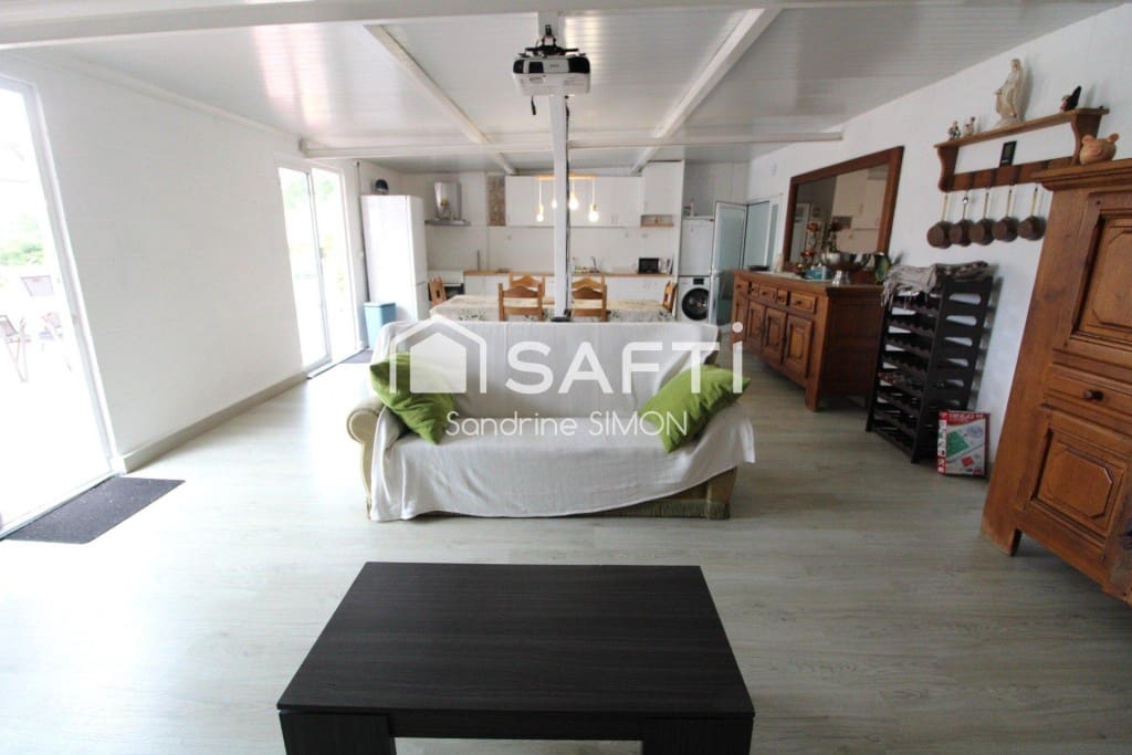 6 chambre Villa/Maison à vendre à Lloret de Mar - 430 000 € (Ref: 9904256)