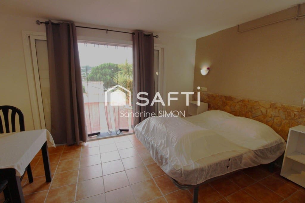 6 chambre Villa/Maison à vendre à Lloret de Mar - 430 000 € (Ref: 9904256)