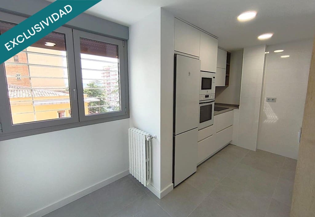 3 sovrum Lägenhet till salu i Huesca stad - 217 500 € (Ref: 9904258)