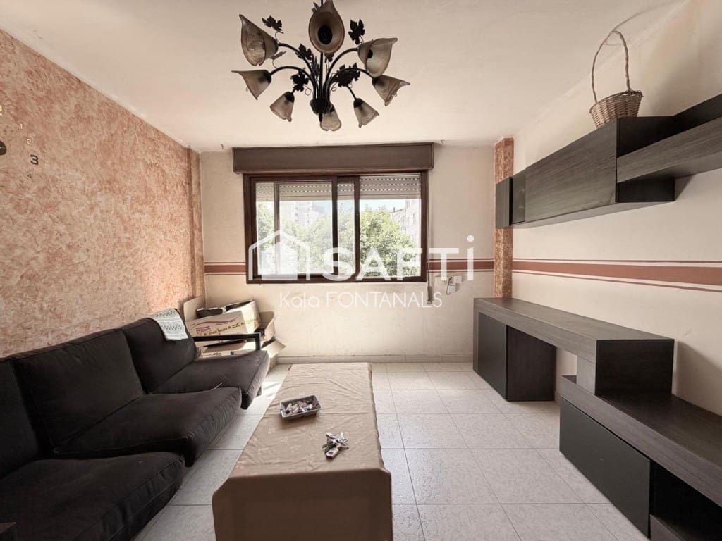 4 bedroom Apartment for sale in Vigo with garage - € 220,000 (Ref: 9904263)