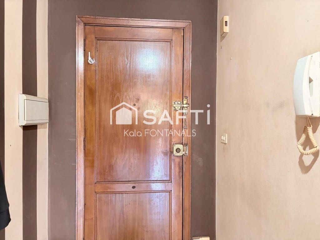 4 bedroom Apartment for sale in Vigo with garage - € 220,000 (Ref: 9904263)