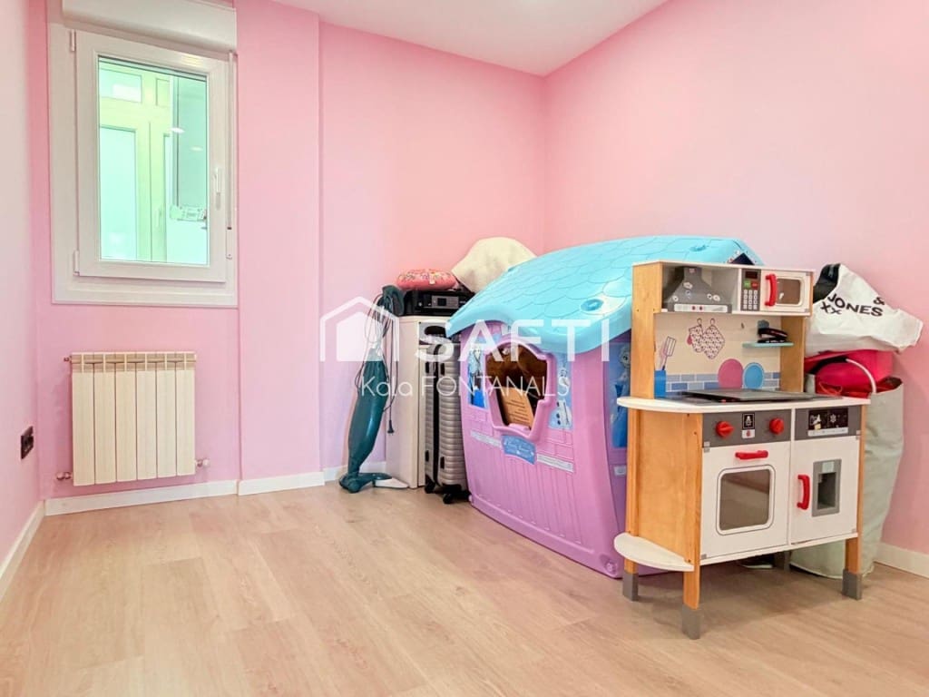 3 Zimmer Apartment zu verkaufen in Vigo mit Garage - 349.000 € (Ref: 9904264)