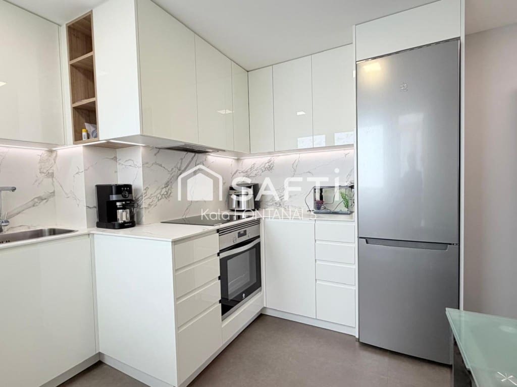 3 Zimmer Apartment zu verkaufen in Vigo mit Garage - 349.000 € (Ref: 9904264)