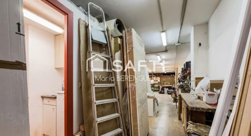 Local Comercial en Cornellà de Llobregat en venta - 135.000 € (Ref: 9904266)