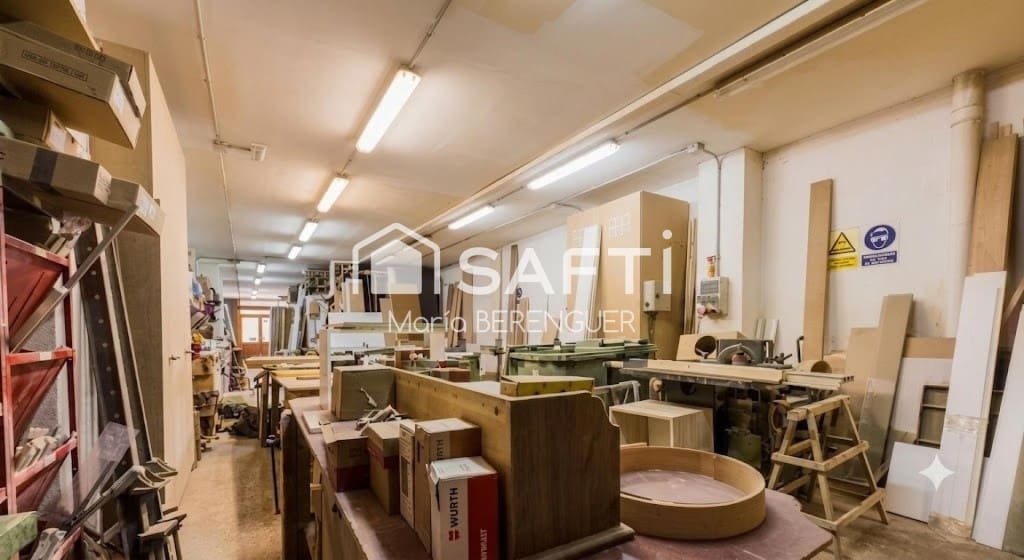 Local Comercial en Cornellà de Llobregat en venta - 135.000 € (Ref: 9904266)