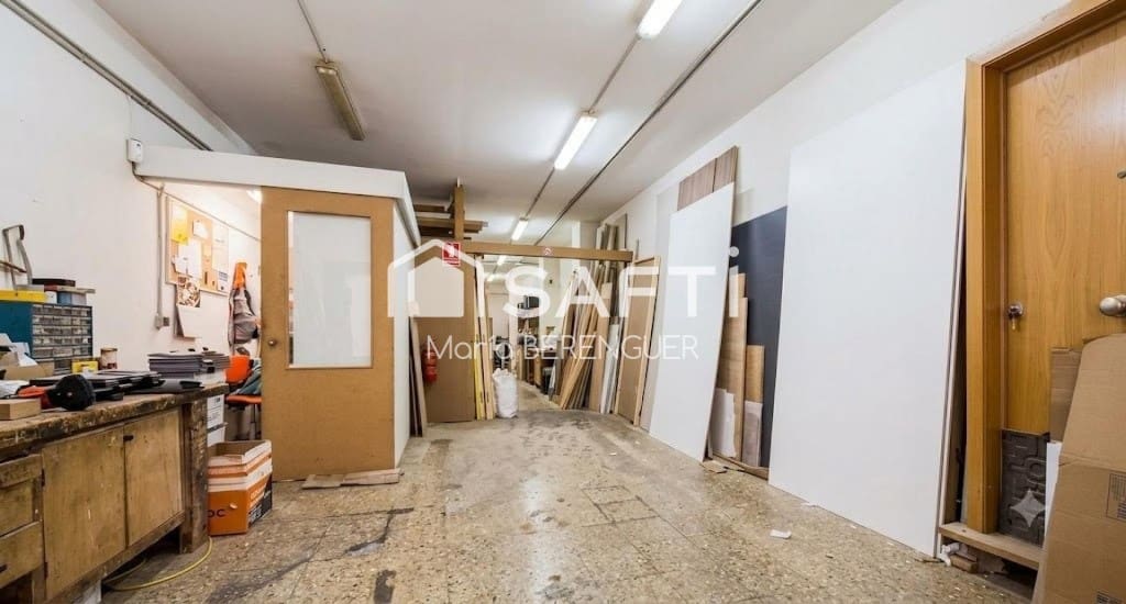 Local Comercial en Cornellà de Llobregat en venta - 135.000 € (Ref: 9904266)