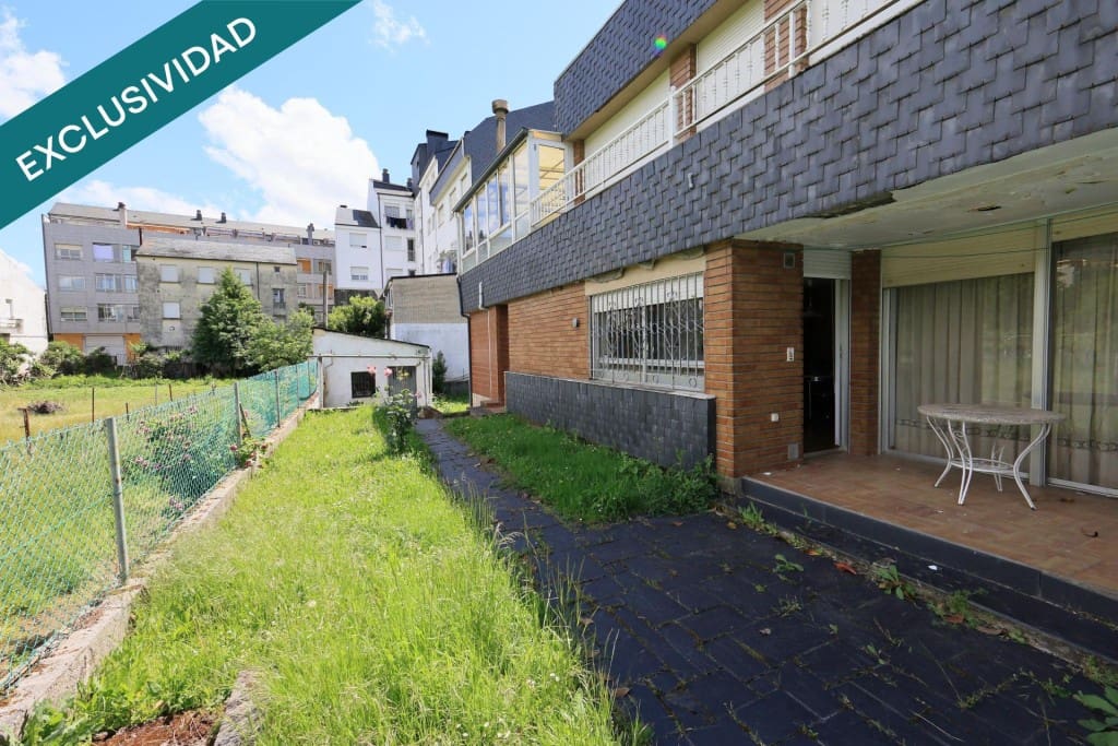 Adosado de 6 habitaciones en O Barco de Valdeorras en venta con piscina garaje - 425.000 € (Ref: 9904268)