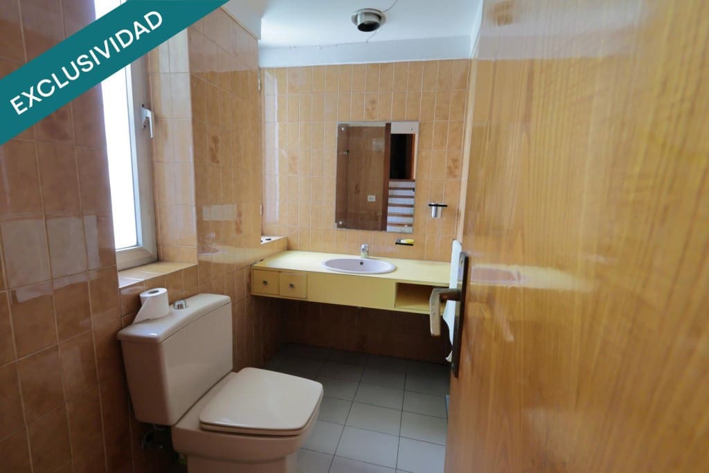 Adosado de 6 habitaciones en O Barco de Valdeorras en venta con piscina garaje - 425.000 € (Ref: 9904268)