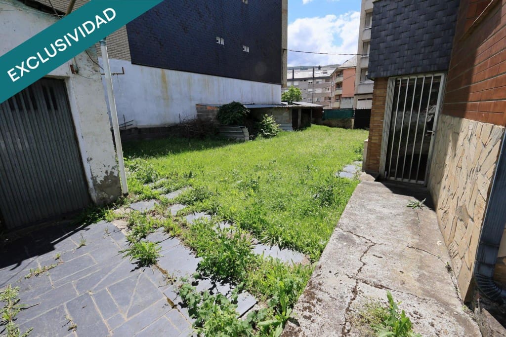 Adosado de 6 habitaciones en O Barco de Valdeorras en venta con piscina garaje - 425.000 € (Ref: 9904268)