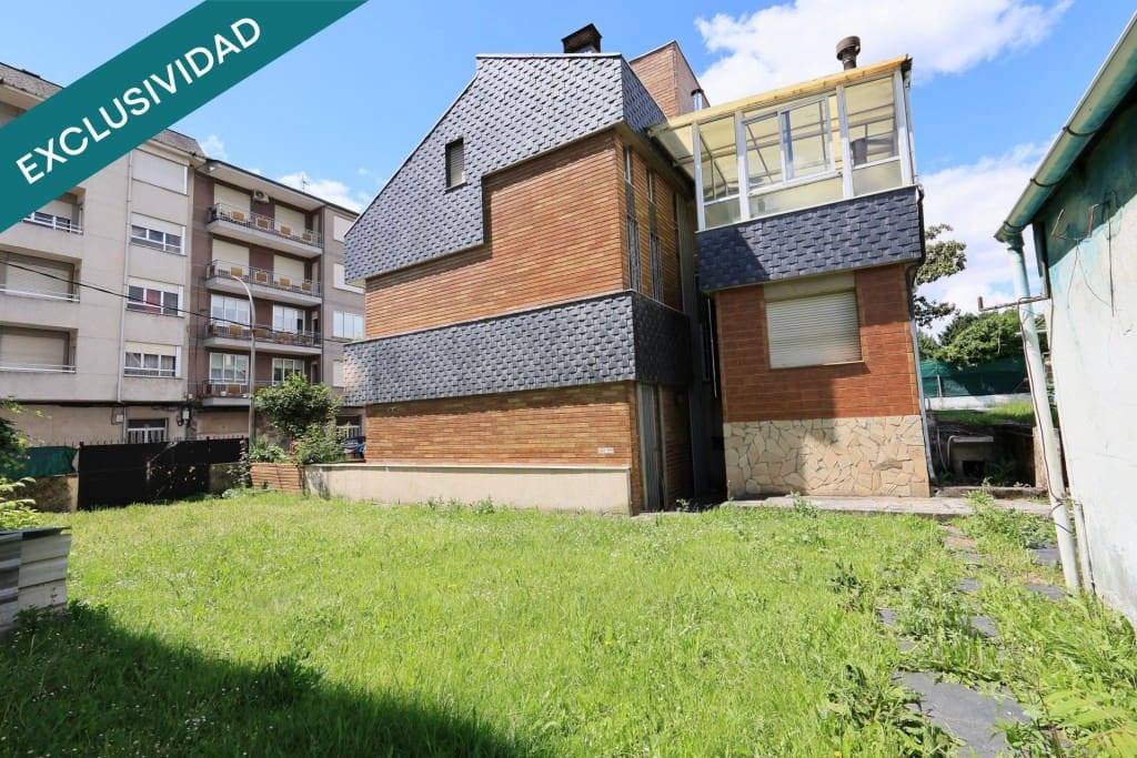 Adosado de 6 habitaciones en O Barco de Valdeorras en venta con piscina garaje - 425.000 € (Ref: 9904268)
