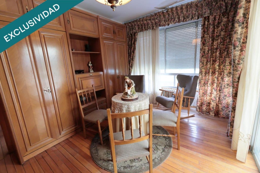 Adosado de 6 habitaciones en O Barco de Valdeorras en venta con piscina garaje - 425.000 € (Ref: 9904268)