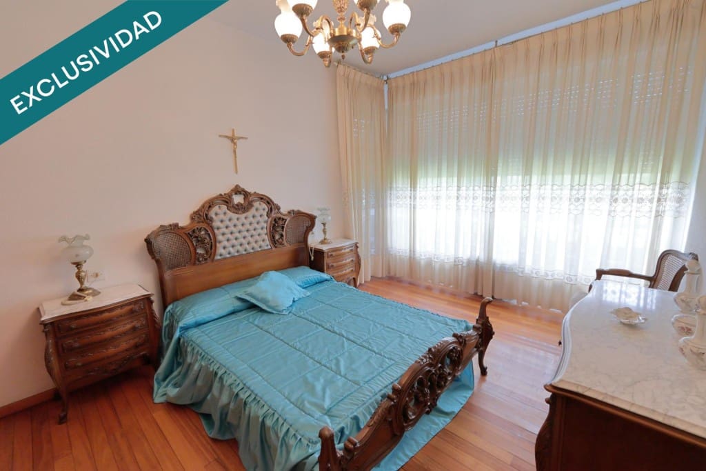 Adosado de 6 habitaciones en O Barco de Valdeorras en venta con piscina garaje - 425.000 € (Ref: 9904268)