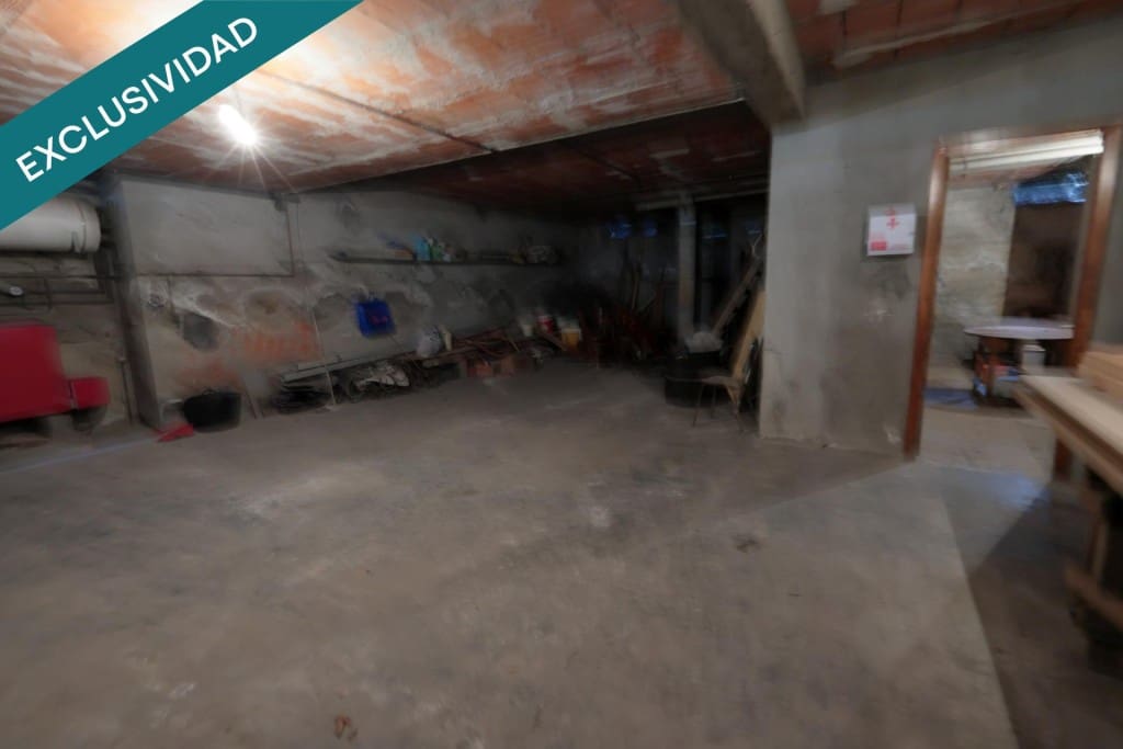 Adosado de 6 habitaciones en O Barco de Valdeorras en venta con piscina garaje - 425.000 € (Ref: 9904268)