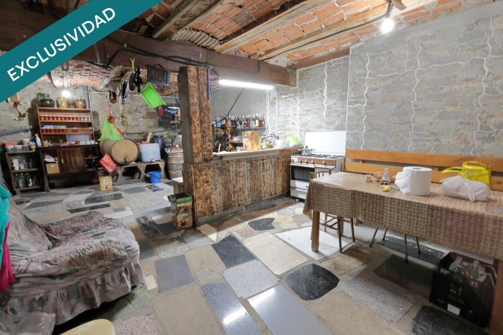 4 soveværelse Finca/Landehus til salg i Paramo del Sil med garage - € 75.000 (Ref: 9904269)