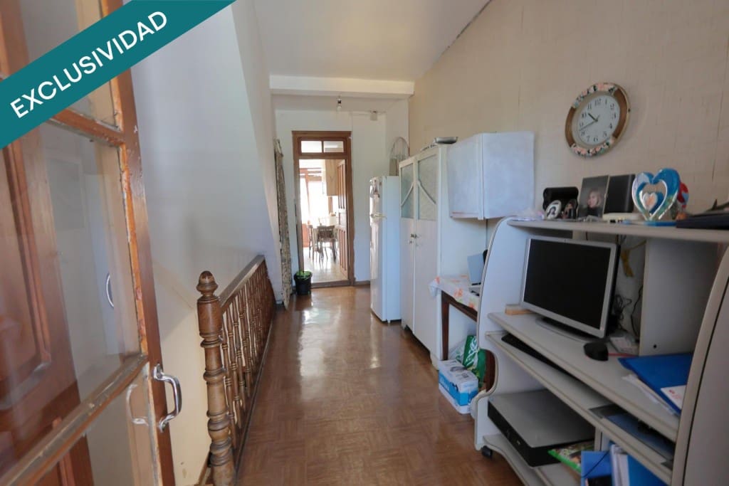 4 soveværelse Finca/Landehus til salg i Paramo del Sil med garage - € 75.000 (Ref: 9904269)