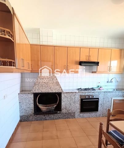 6 bedroom Villa for sale in Carnota - € 180,000 (Ref: 9906913)