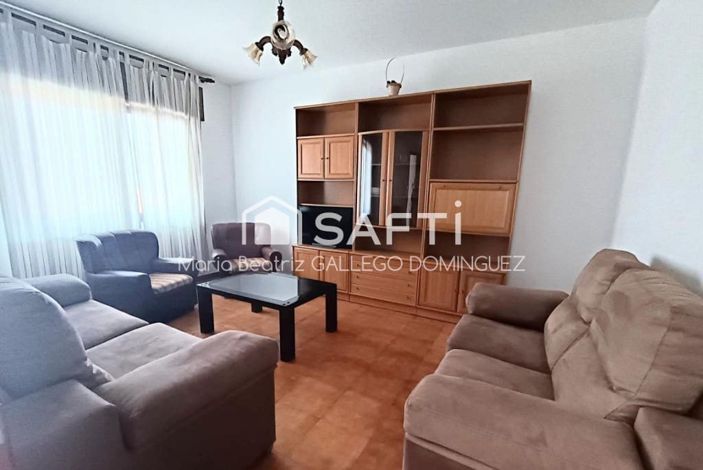 6 bedroom Villa for sale in Carnota - € 180,000 (Ref: 9906913)