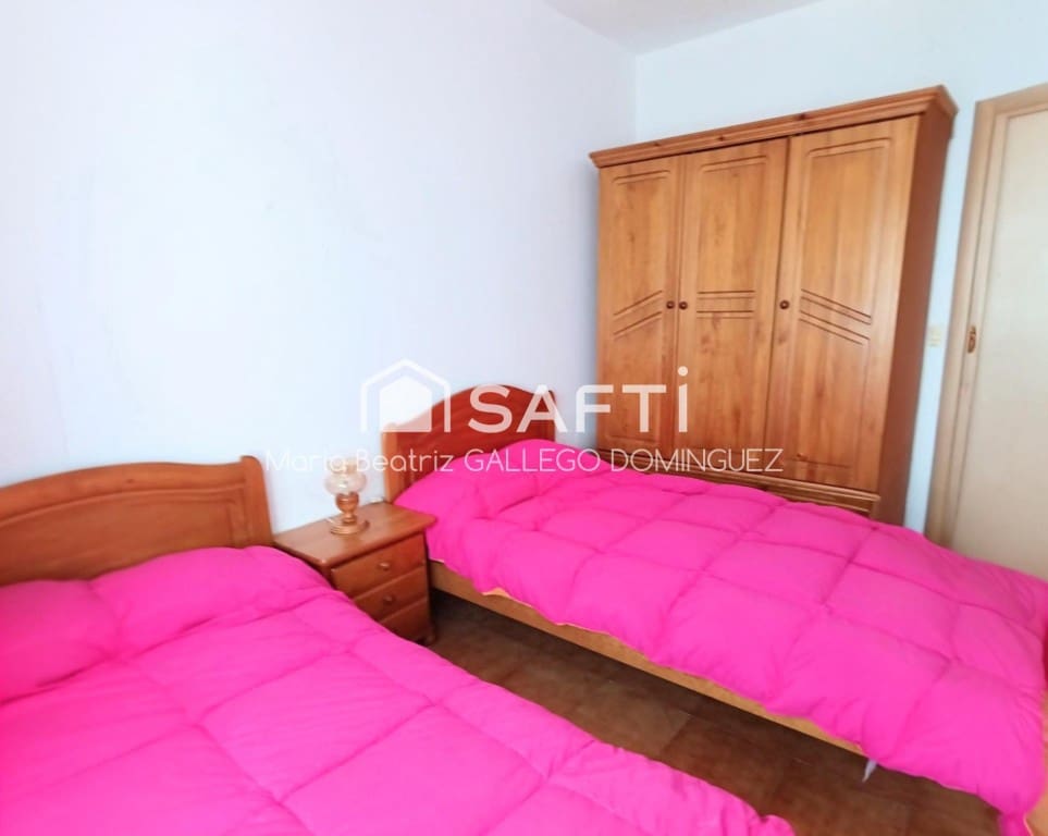 6 bedroom Villa for sale in Carnota - € 180,000 (Ref: 9906913)
