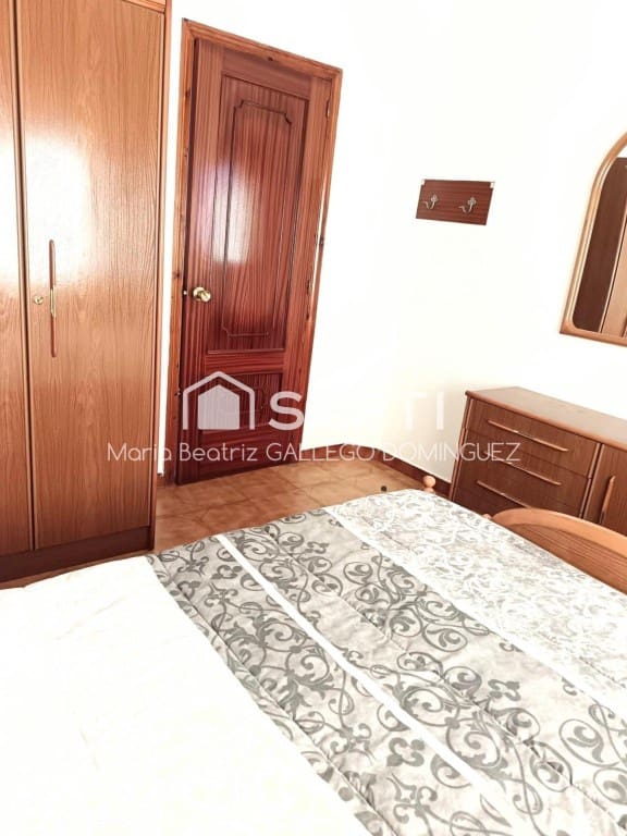6 bedroom Villa for sale in Carnota - € 180,000 (Ref: 9906913)