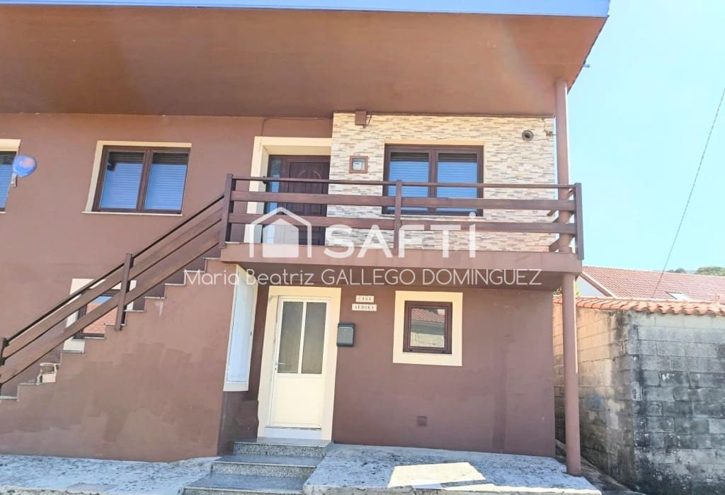 6 bedroom Villa for sale in Carnota - € 180,000 (Ref: 9906913)