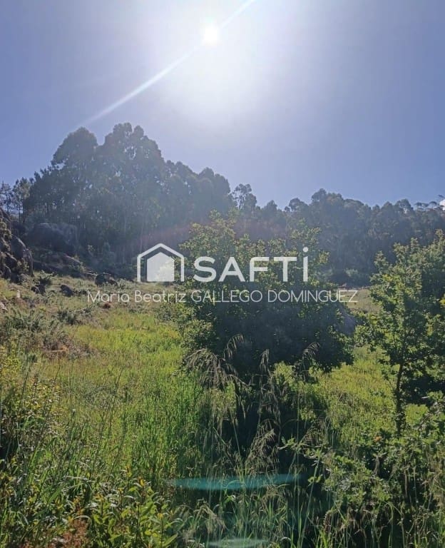 6 bedroom Villa for sale in Carnota - € 180,000 (Ref: 9906913)