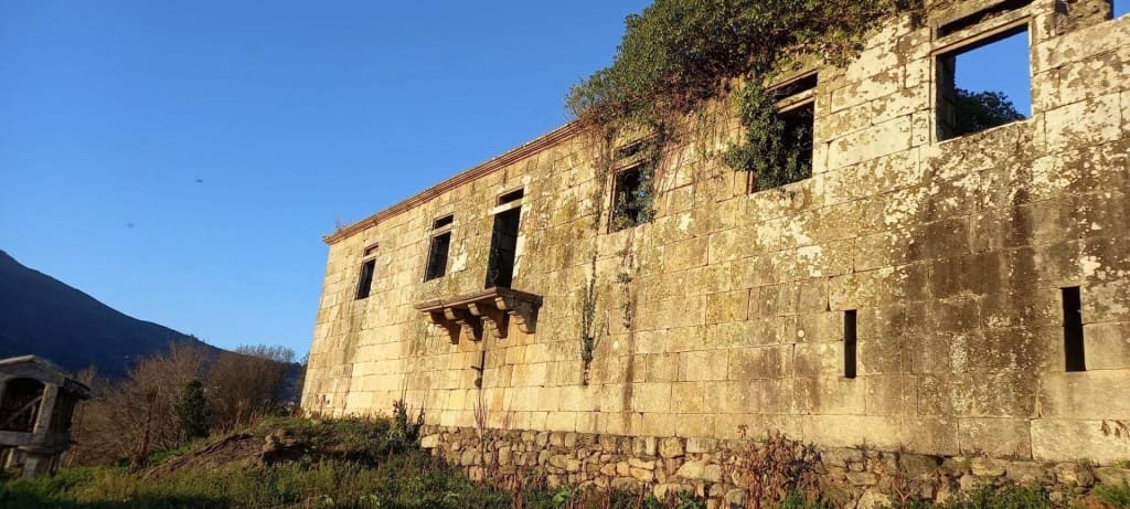 12 slaapkamer Finca/Landhuis te koop in As Neves met garage - € 170.000 (Ref: 9906914)