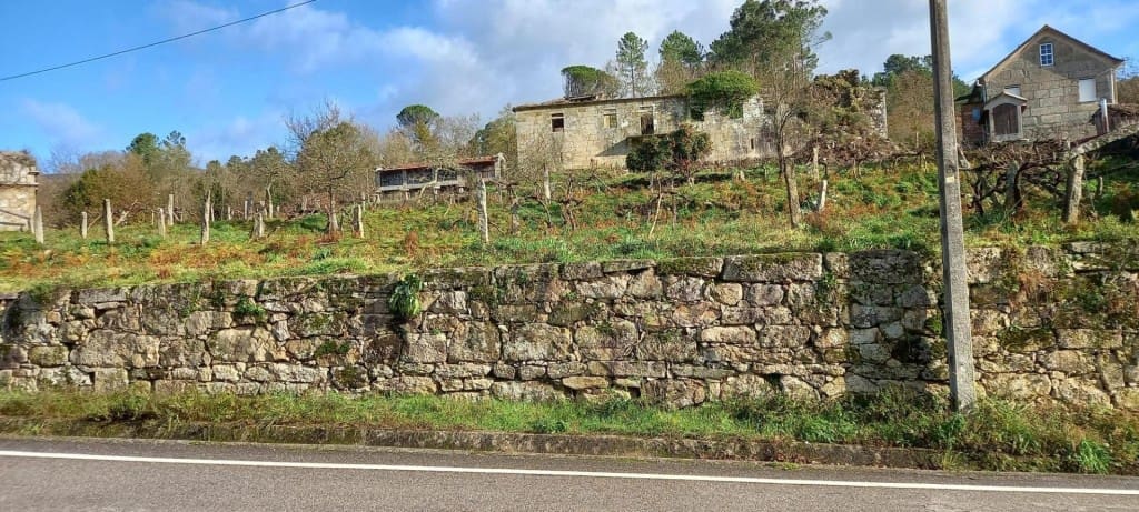 12 slaapkamer Finca/Landhuis te koop in As Neves met garage - € 170.000 (Ref: 9906914)