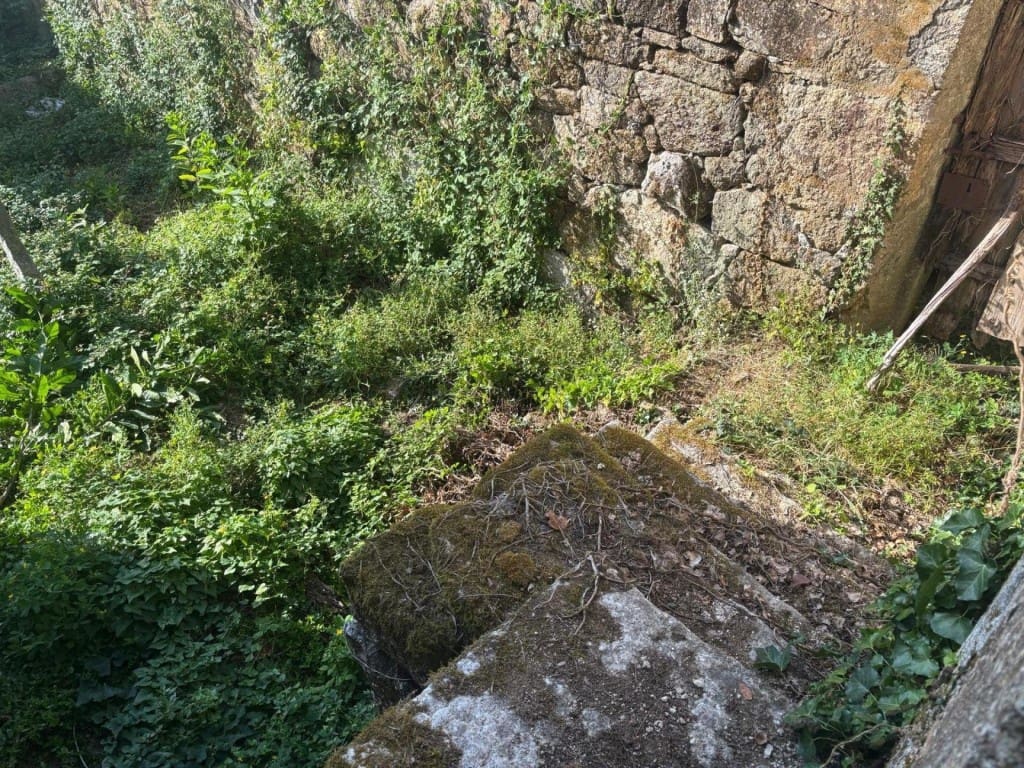 6 chambre Finca/Maison de Campagne à vendre à Salvaterra de Mino avec garage - 95 000 € (Ref: 9906915)