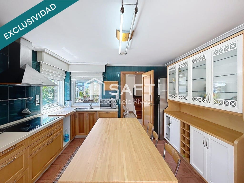 4 sovrum Villa till salu i Santiago de Compostela med pool garage - 540 000 € (Ref: 9906921)