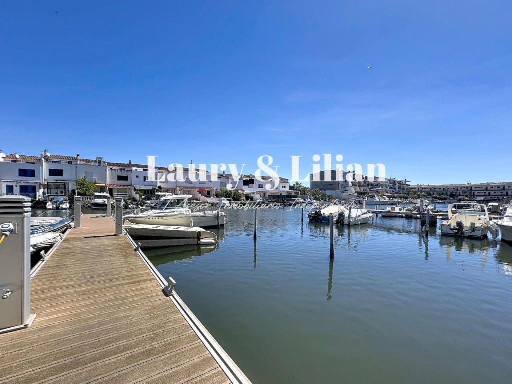 2 sovrum Lägenhet till salu i Empuriabrava - 199 000 € (Ref: 9906922)