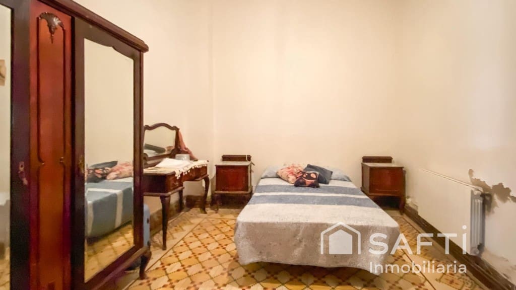4 sovrum Villa till salu i Antella - 150 000 € (Ref: 9906924)