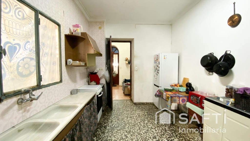 4 sovrum Villa till salu i Antella - 150 000 € (Ref: 9906924)