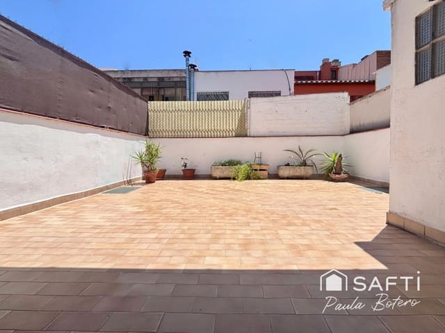 4 sovrum Radhus till salu i Vilanova i la Geltrú med garage - 525 000 € (Ref: 9906925)