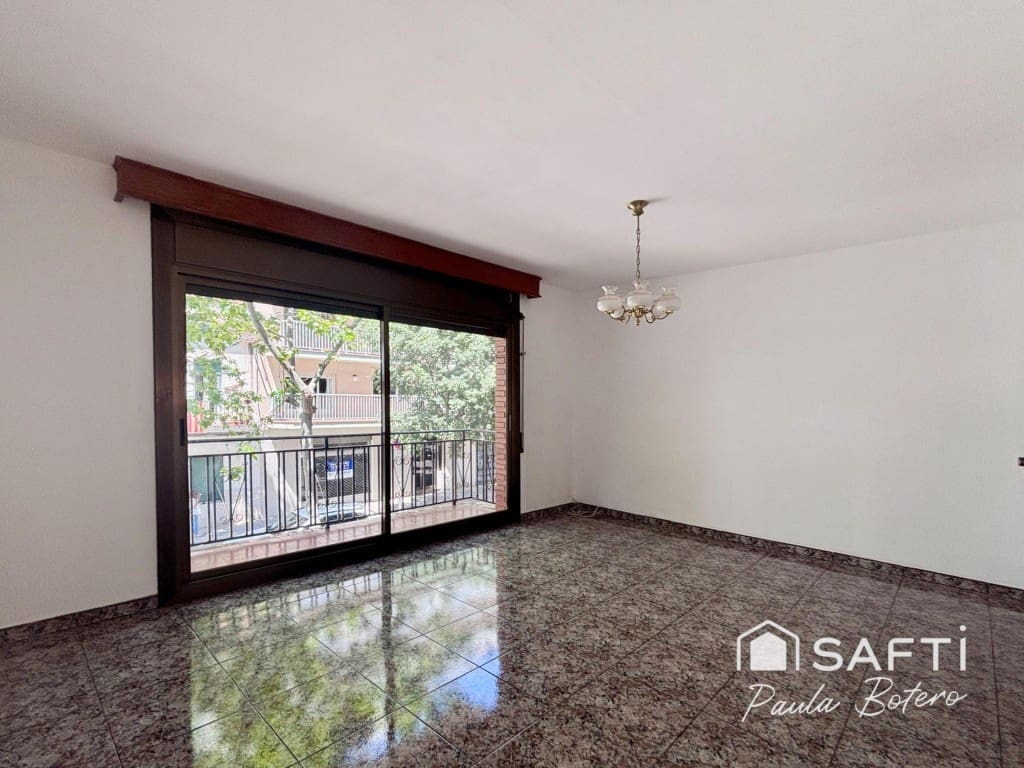 4 sovrum Radhus till salu i Vilanova i la Geltru med garage - 525 000 € (Ref: 9906925)