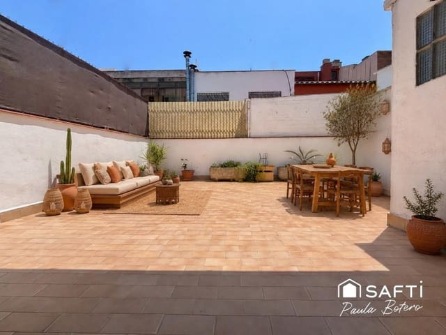 4 sovrum Radhus till salu i Vilanova i la Geltrú med garage - 525 000 € (Ref: 9906925)