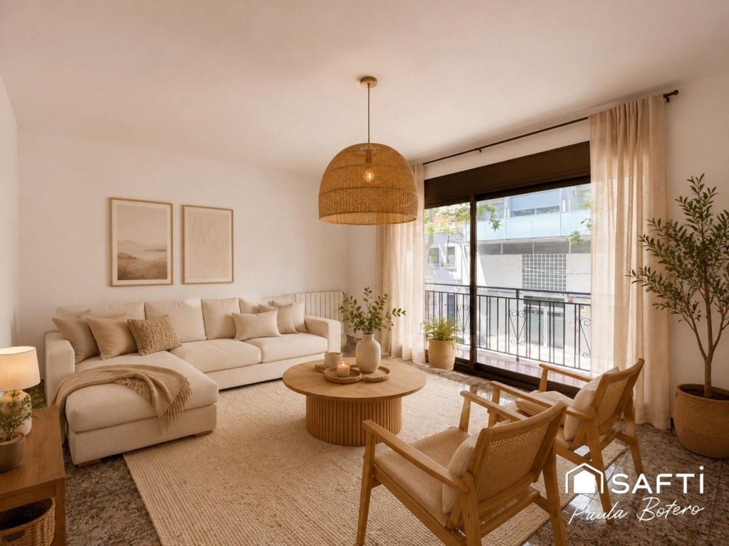 4 sovrum Radhus till salu i Vilanova i la Geltru med garage - 525 000 € (Ref: 9906925)
