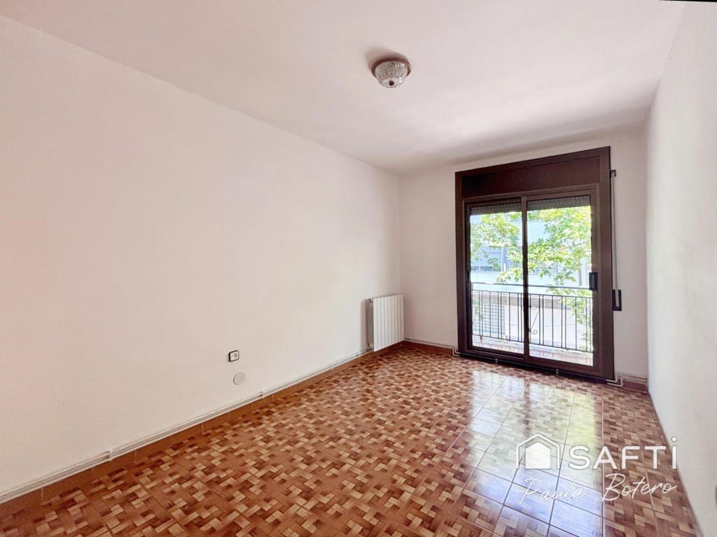 4 sovrum Radhus till salu i Vilanova i la Geltru med garage - 525 000 € (Ref: 9906925)