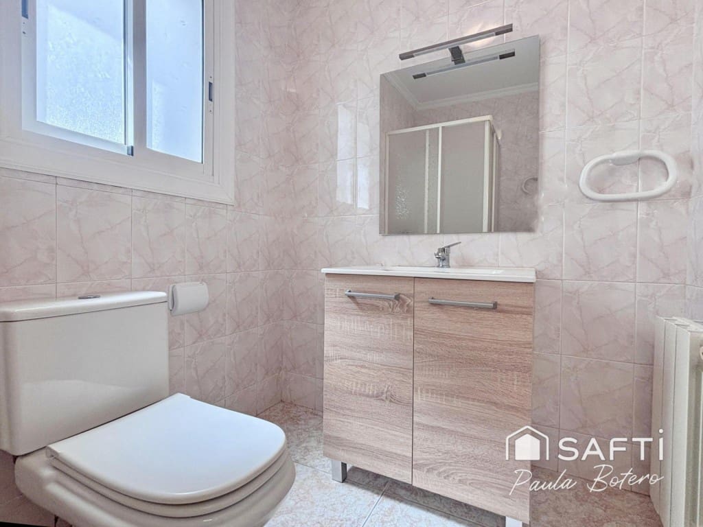 4 sovrum Radhus till salu i Vilanova i la Geltru med garage - 525 000 € (Ref: 9906925)