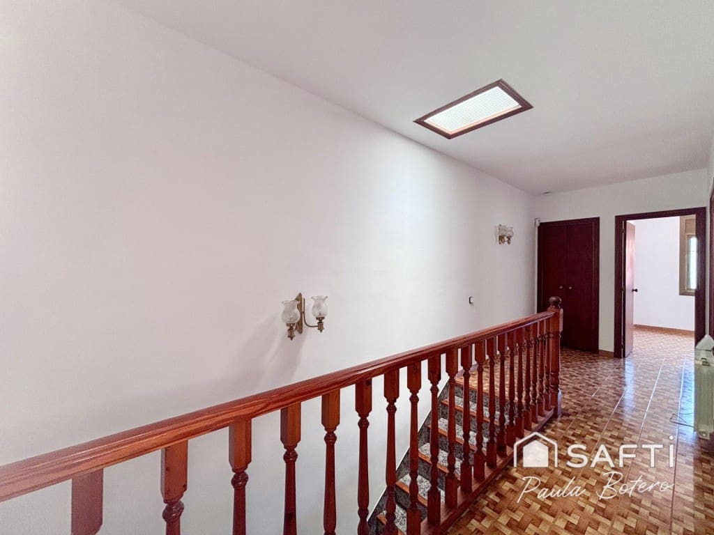 4 sovrum Radhus till salu i Vilanova i la Geltru med garage - 525 000 € (Ref: 9906925)