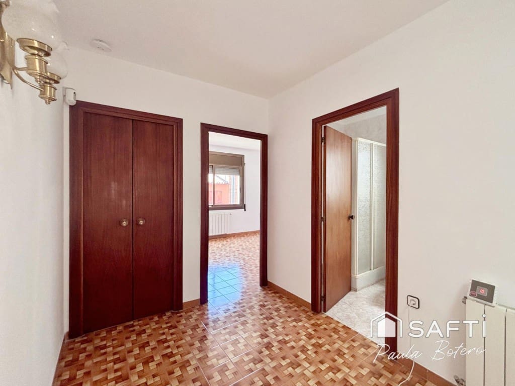 4 sovrum Radhus till salu i Vilanova i la Geltru med garage - 525 000 € (Ref: 9906925)