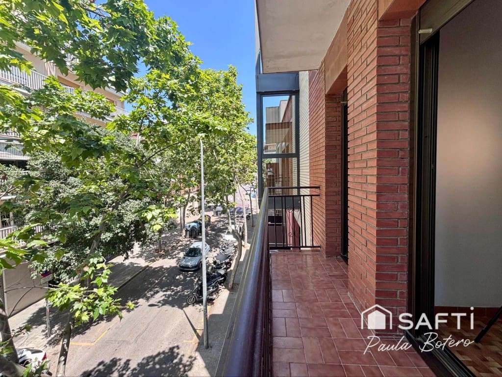 4 sovrum Radhus till salu i Vilanova i la Geltru med garage - 525 000 € (Ref: 9906925)