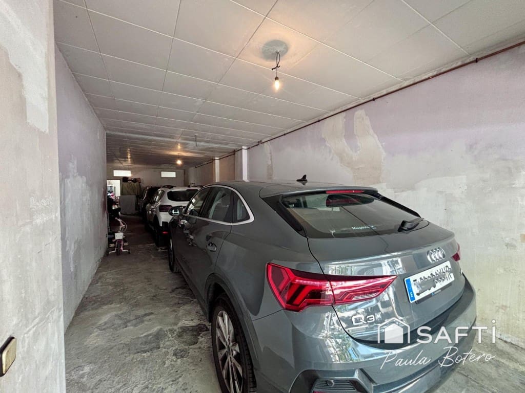 4 sovrum Radhus till salu i Vilanova i la Geltru med garage - 525 000 € (Ref: 9906925)
