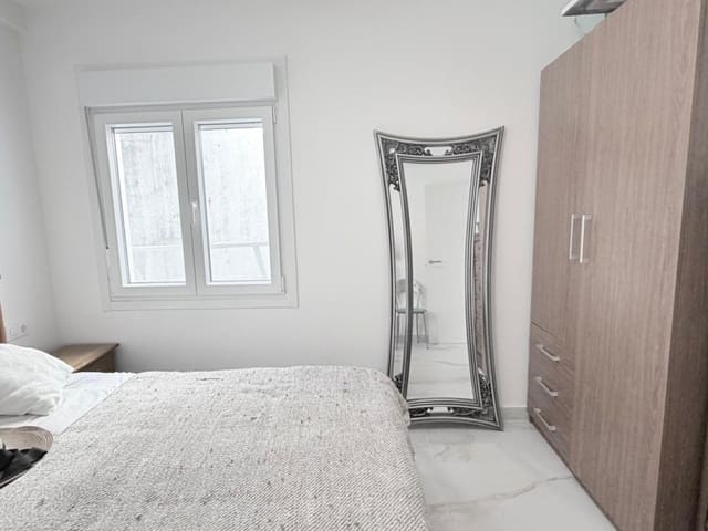 4 quarto Penthouse para venda em Pontevedra cidade - 300 000 € (Ref: 9906927)