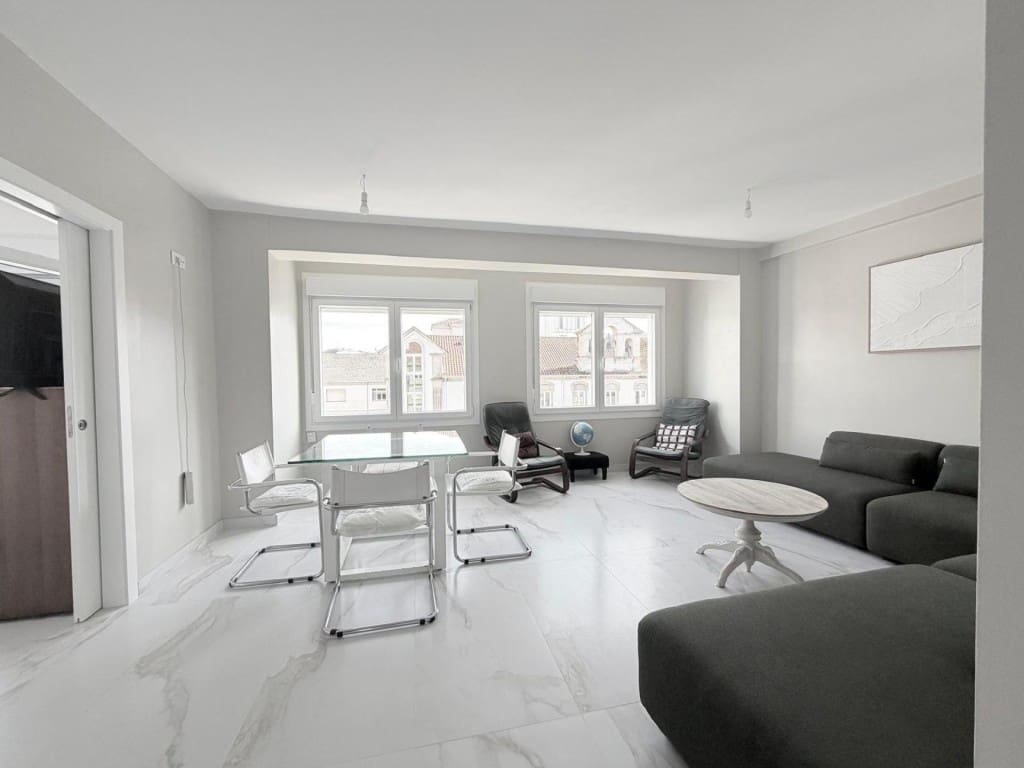 4 quarto Penthouse para venda em Pontevedra cidade - 300 000 € (Ref: 9906927)