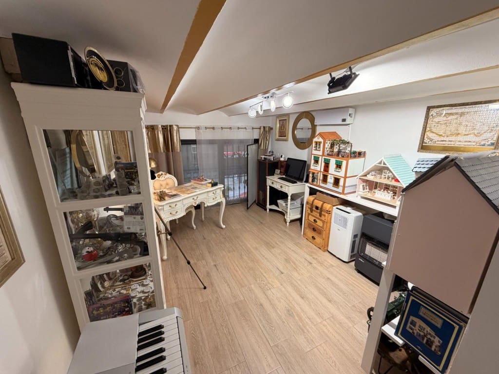 2 sovrum Lägenhet till salu i Barcelona stad - 419 000 € (Ref: 9906929)