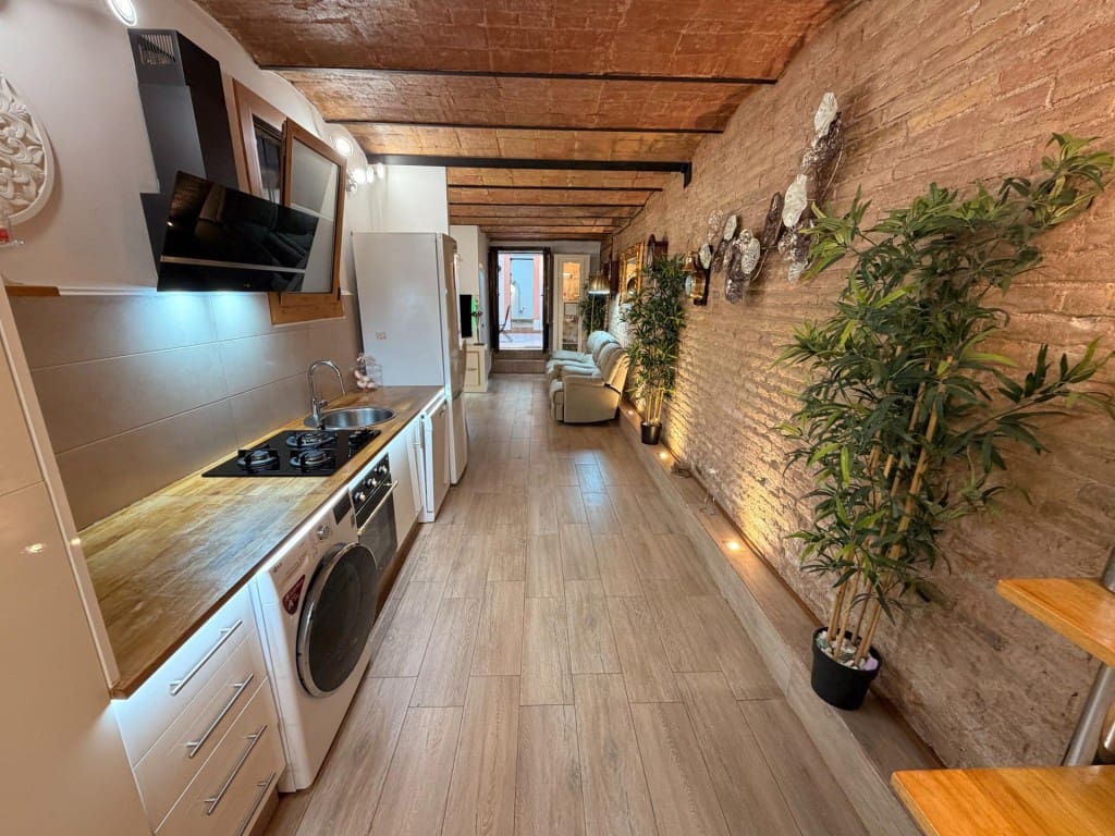 2 sovrum Lägenhet till salu i Barcelona stad - 419 000 € (Ref: 9906929)