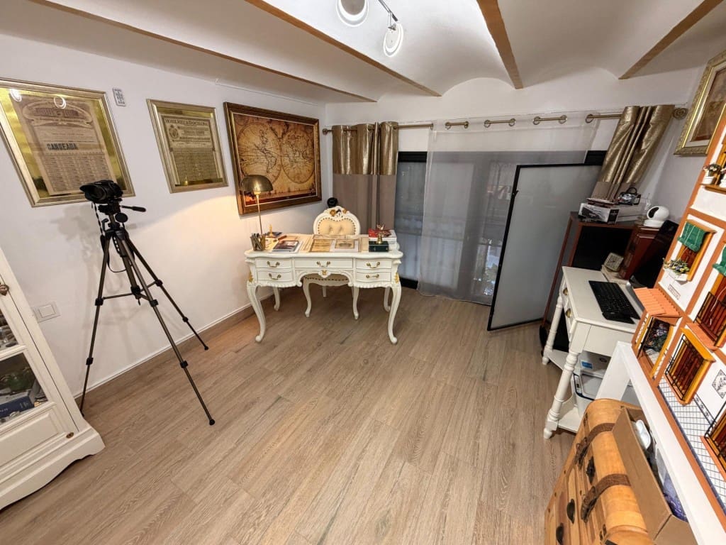 2 sovrum Lägenhet till salu i Barcelona stad - 419 000 € (Ref: 9906929)