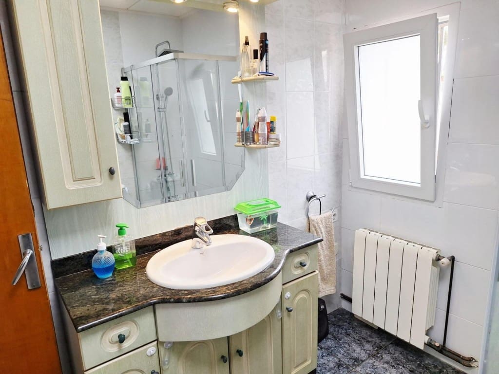 5 soverom Villa til salgs i Villena med svømmebasseng - € 239 000 (Ref: 9910512)