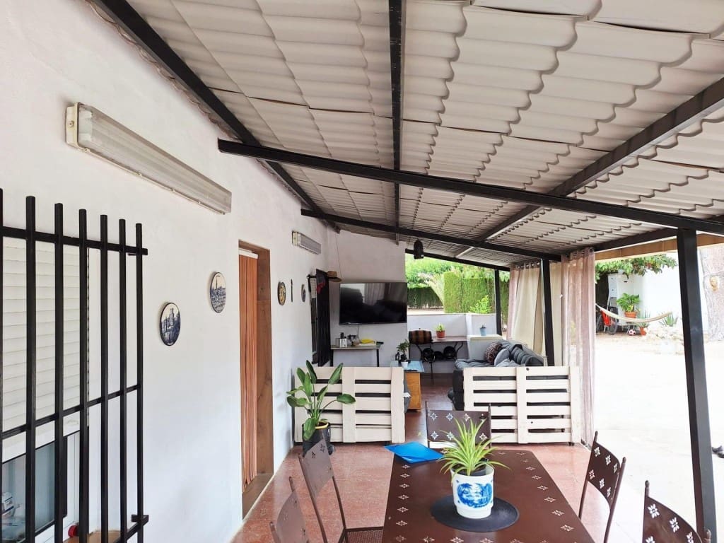 5 soverom Villa til salgs i Villena med svømmebasseng - € 239 000 (Ref: 9910512)